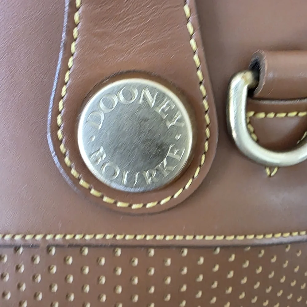 Vintage Dooney & Bourke Essex Satchel In Tan Leather With Gold Hardware